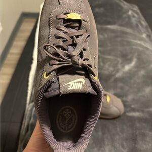 Nike womens Charcoal Sneakers